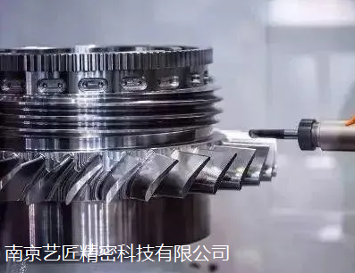<strong>艺匠微孔加工设备|应战超高精细加工技术难点</strong>